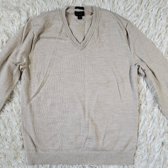 J. Crew Merino Wool V-Neck Sweater Size Medium -‎ Style J7958 - Picture 2 of 14